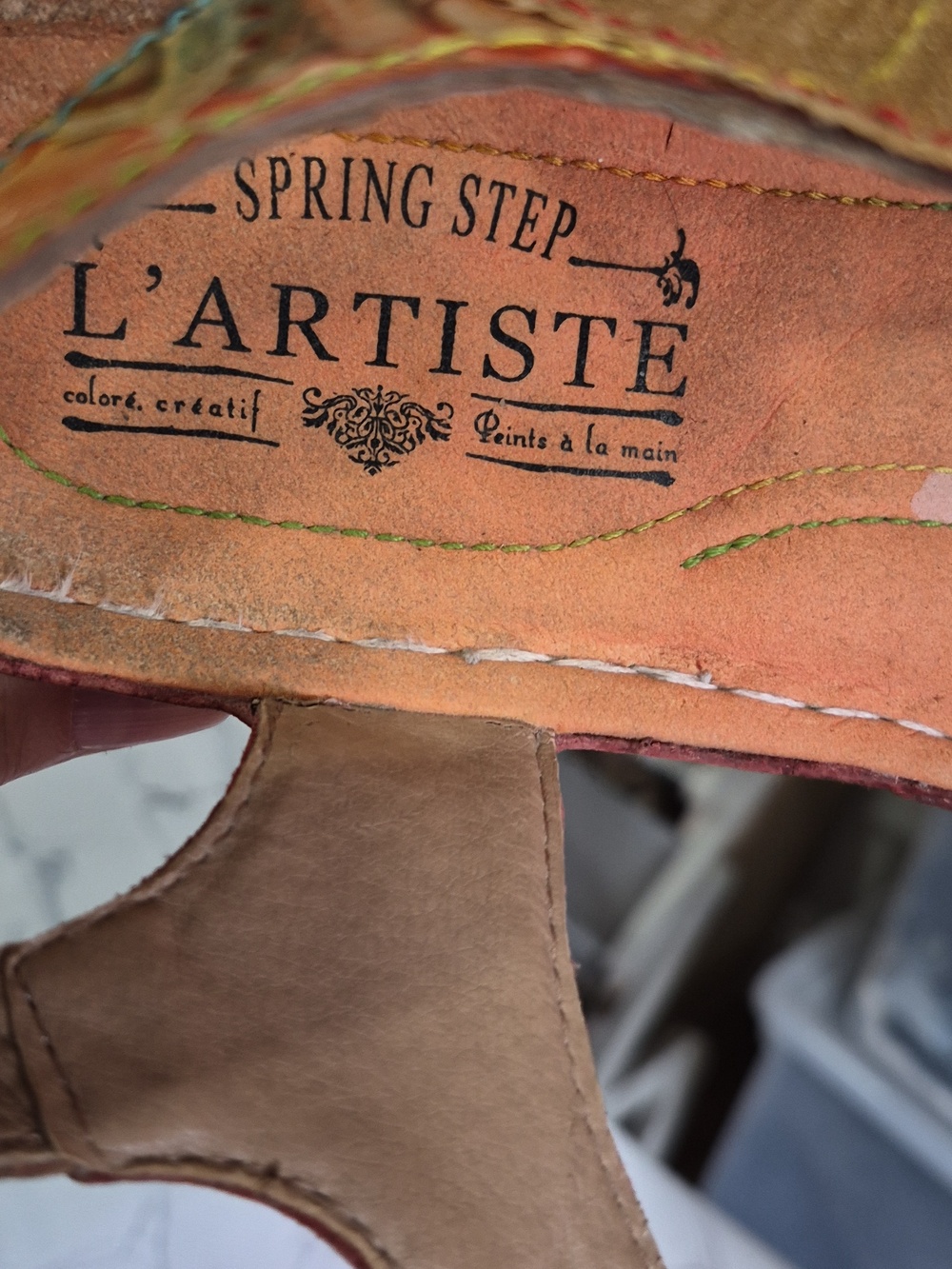 L'ARTISTE Orange Floral Leather Velcro Strap Lightweight Sandals (7.5-8) - Picture 6 of 9